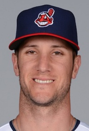 Blue Jays bring back versatile Yan Gomes